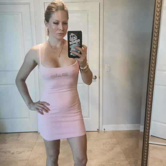 Pink rhinestone dress - Picture 1 of 8